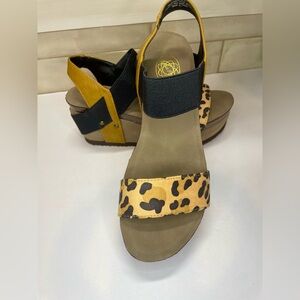 Hokus Pokus NIB Tatum Wedge Platform Sandal - Leopard 8M